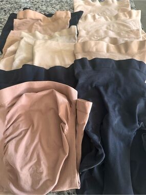SKIMS Seamless High-Waist Shapewear bundle in Nude, Blush & Black